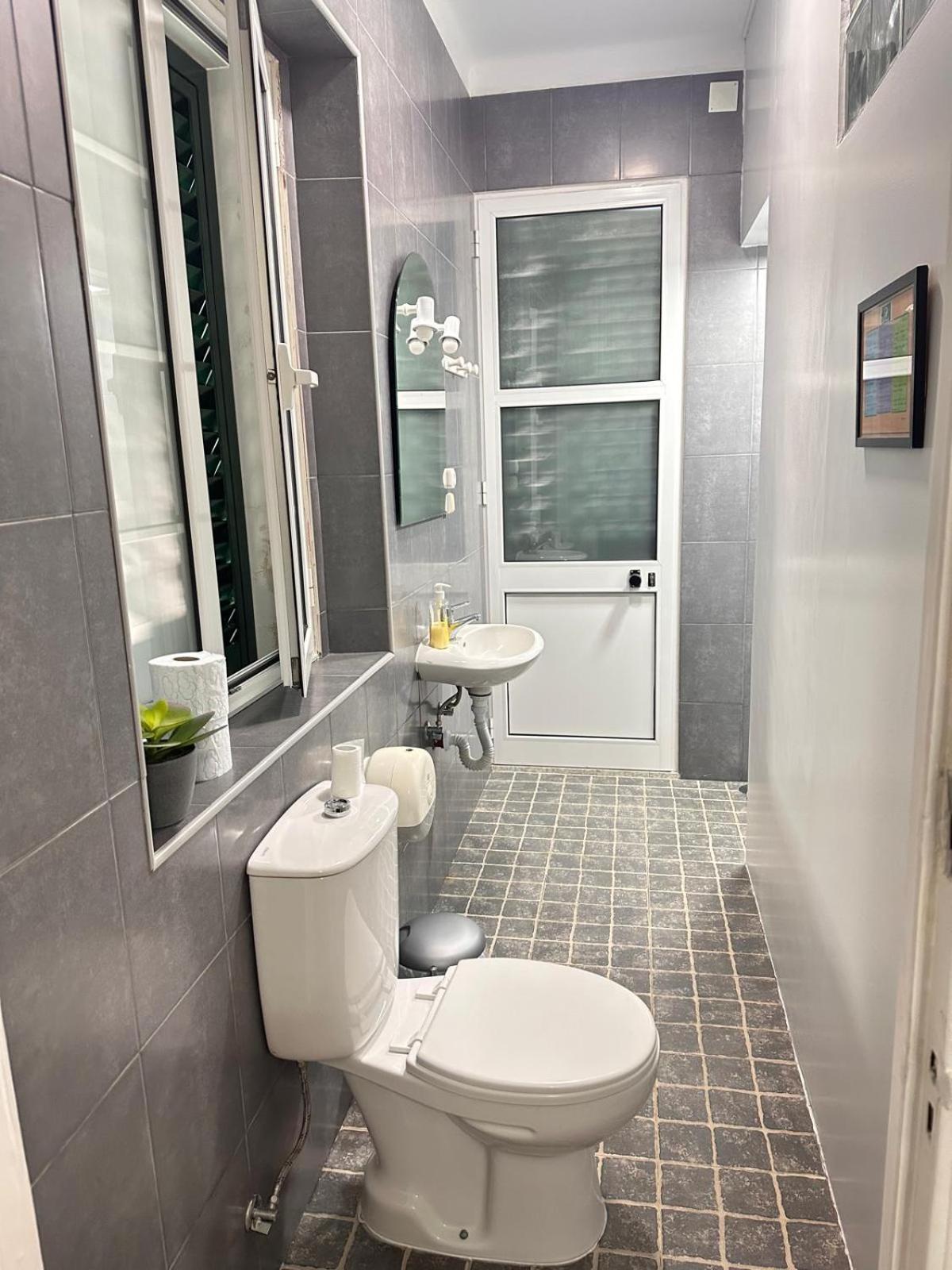Azor International Hostel Понта Делгада Екстериор снимка
