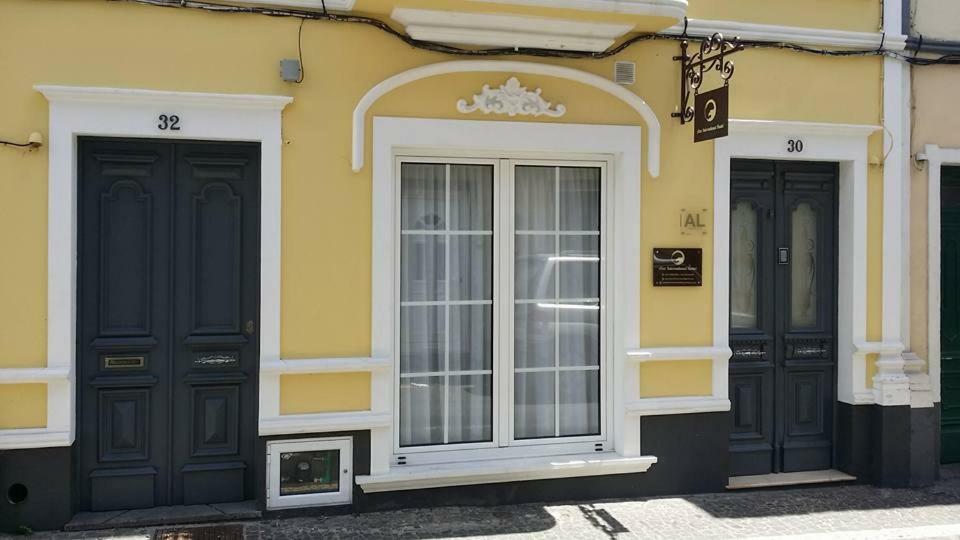 Azor International Hostel Понта Делгада Екстериор снимка